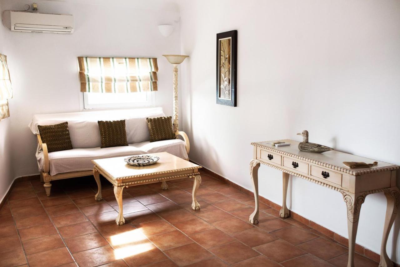 Suites Of The Gods Cave Spa Hotel Megalochori  Exterior foto