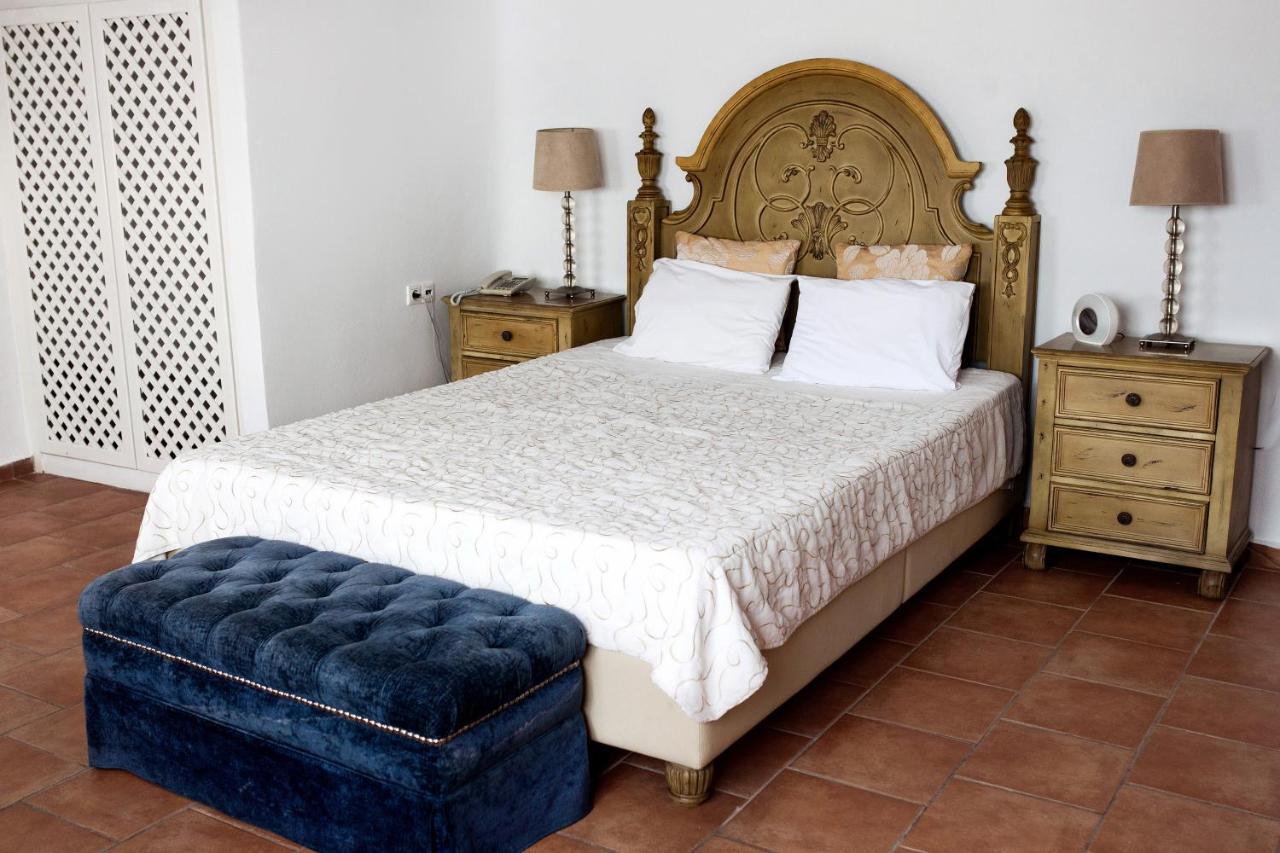 Suites Of The Gods Cave Spa Hotel Megalochori  Exterior foto